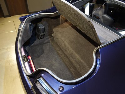 2015 Aston Martin V8 thumbnail 54