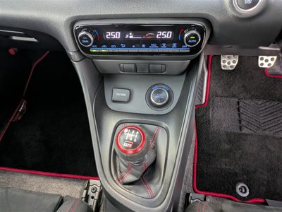 صورة 29 لـ 2023 Toyota GR YARIS