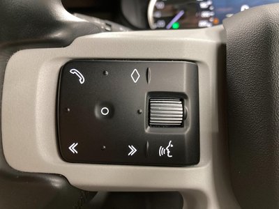 2023 LAND Rover DEFENDER thumbnail 30
