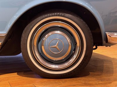 1965 Mercedes-BENZ SL 照片 16