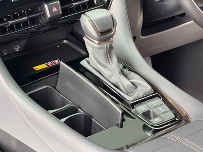 صورة 37 لـ 2026 Toyota ALPHARD
