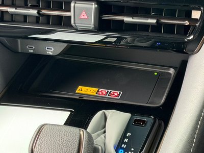 صورة 38 لـ 2026 Toyota ALPHARD