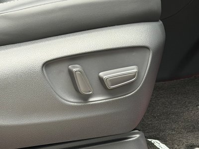 صورة 43 لـ 2026 Toyota ALPHARD