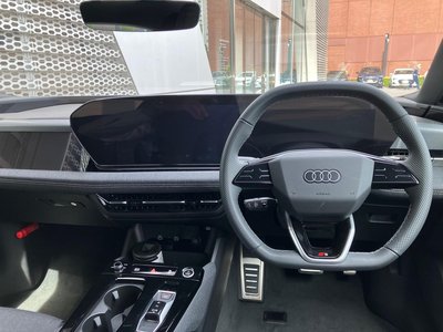 2025 AUDI A6 AVANT E-TRON — фото 13