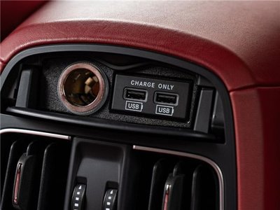 2020 Maserati LEVANTE — миниатюра 26