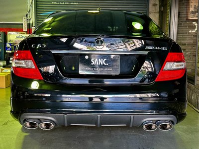 2010 Mercedes-BENZ C-CLASS AMG — фото 10