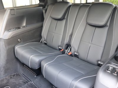 2026 Mercedes-BENZ GLS photo 6