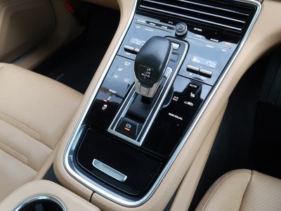 2017 Porsche PANAMERA — миниатюра 27