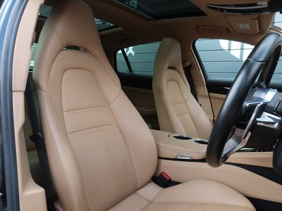 2017 Porsche PANAMERA — миниатюра 31