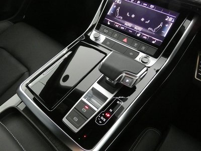 2024 AUDI Q8 — миниатюра 27