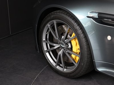 صورة 12 لـ 2015 Aston Martin V8 VANTAGE ROADSTER