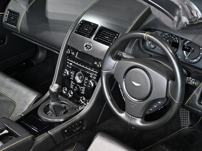 صورة 23 لـ 2015 Aston Martin V8 VANTAGE ROADSTER