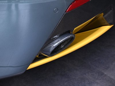 صورة 13 لـ 2015 Aston Martin V8 VANTAGE ROADSTER