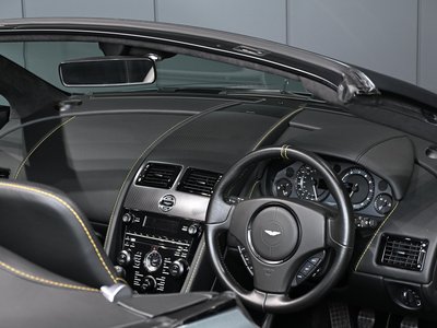 صورة 19 لـ 2015 Aston Martin V8 VANTAGE ROADSTER