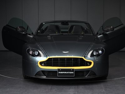 صورة 3 لـ 2015 Aston Martin V8 VANTAGE ROADSTER