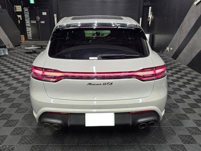2023 Porsche MACAN — миниатюра 3