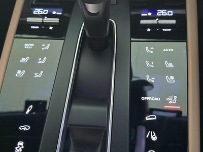 2023 Porsche MACAN — миниатюра 12