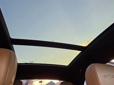 2023 Porsche MACAN — миниатюра 6