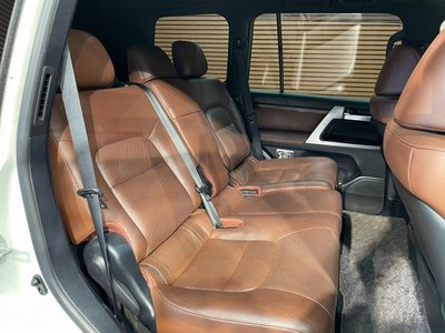 صورة 43 لـ 2016 Toyota LAND CRUISER 200