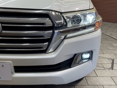 صورة 30 لـ 2016 Toyota LAND CRUISER 200
