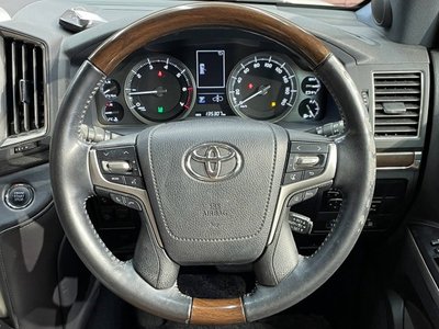 صورة 52 لـ 2016 Toyota LAND CRUISER 200