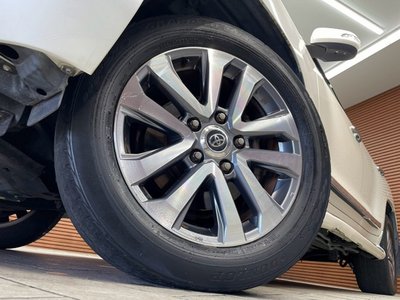 صورة 27 لـ 2016 Toyota LAND CRUISER 200