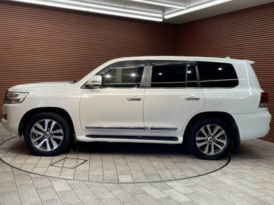 صورة 18 لـ 2016 Toyota LAND CRUISER 200