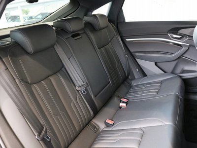 2024 AUDI SQ8 SPORTBACK E-TRON photo 10