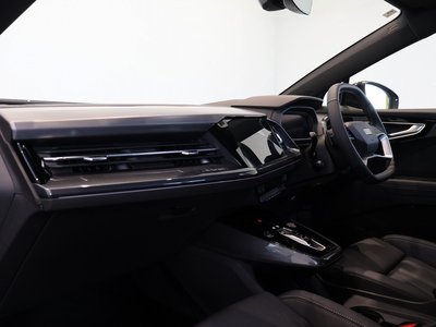 2025 AUDI Q4 SPORTBACK E-TRON photo 30