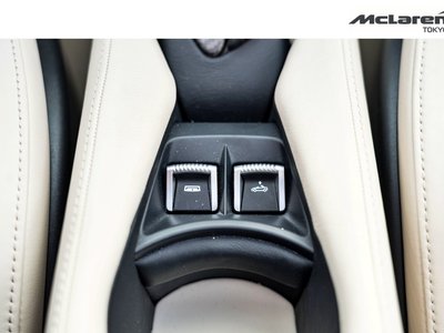 صورة 35 لـ 2021 Mclaren 720S SPIDER