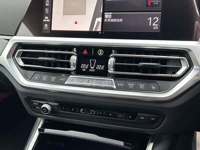2023 BMW M4 COUPE thumbnail 34
