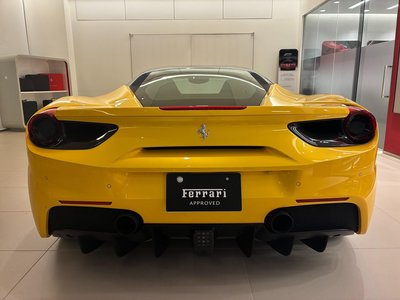 2018 Ferrari 488 GTB thumbnail 31