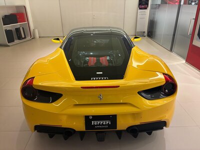 2018 Ferrari 488 GTB thumbnail 35