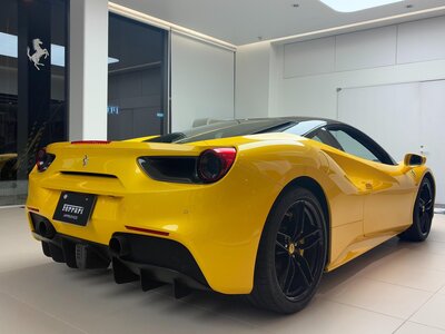 2018 Ferrari 488 GTB thumbnail 36