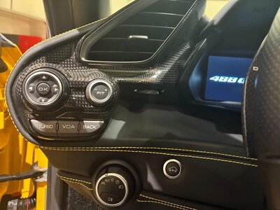 2018 Ferrari 488 GTB thumbnail 40
