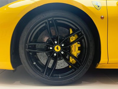 2018 Ferrari 488 GTB 照片 12