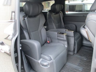 صورة 19 لـ 2024 Toyota ALPHARD