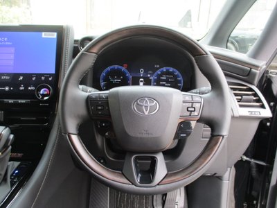 صورة 22 لـ 2024 Toyota ALPHARD