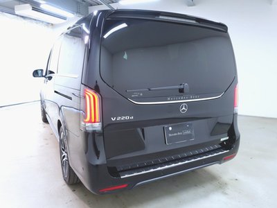2025 Mercedes-BENZ V-CLASS photo 6