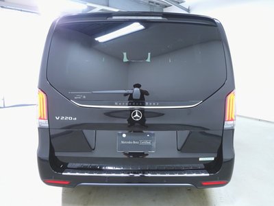 2025 Mercedes-BENZ V-CLASS photo 7