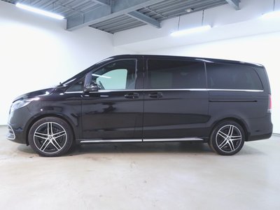 2025 Mercedes-BENZ V-CLASS photo 4
