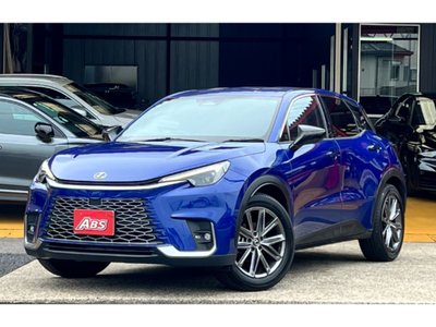 2024 Lexus LBX photo 1