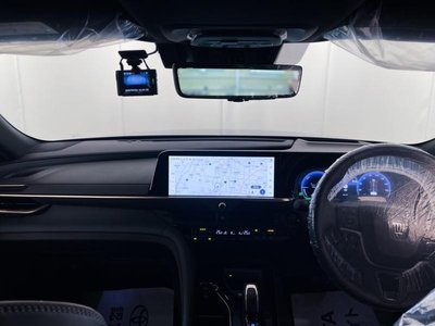 صورة 10 لـ 2025 Toyota CROWN ESTATE