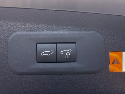 صورة 17 لـ 2025 Toyota CROWN ESTATE