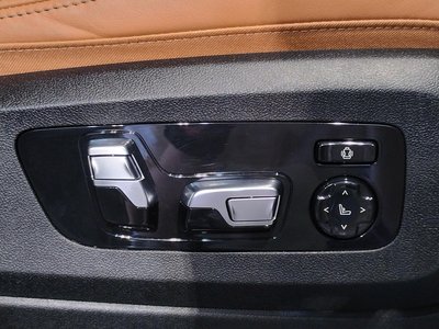 2023 BMW X6 thumbnail 51