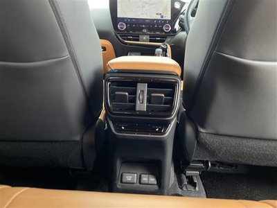 2023 Lexus NX thumbnail 24