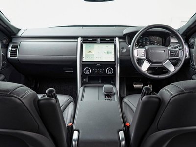 2025 LAND Rover DISCOVERY — фото 2