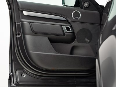 2025 LAND Rover DISCOVERY — миниатюра 19