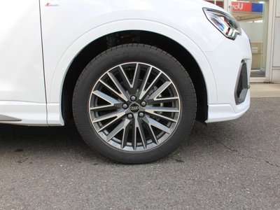 2026 AUDI Q3 photo 11