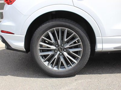 2026 AUDI Q3 photo 12